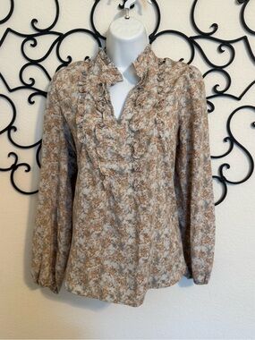 Ruffled V-Neck Long Sleeve Top
